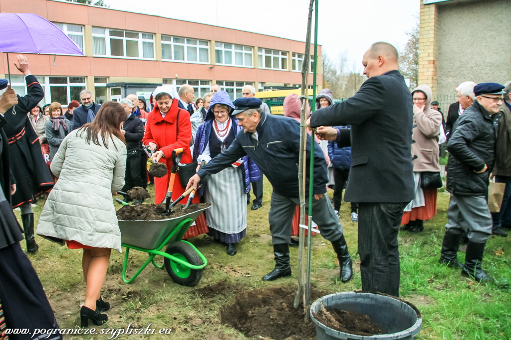 Koncerty z okazji
                            100-ej rocznicy odzyskania Niepodlegoci
                            Polski i Litwy w Kiejdanach, Poniewieu i
                            Kownie organizowane przez Stowarzyszenie
                            Polakw Kiejdan i Oddzia Polakw Litwy
                            „Lauda”. 03-04 listopada 2018