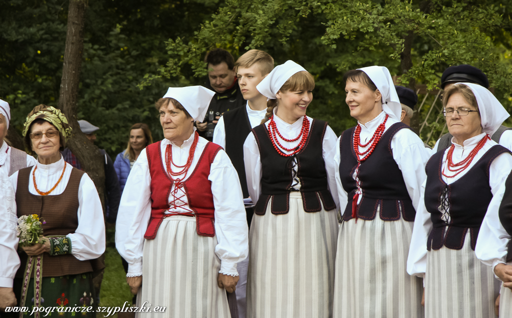 „Noc
                            witojaska w Turtulu” koncert pieni z
                            pogranicza polsko-litewskiego wykonany przez
                            zespoy „Pogranicze” z Szypliszk i „Sudonia”
                            z Kazlu Rudy. 22 czerwca 2018